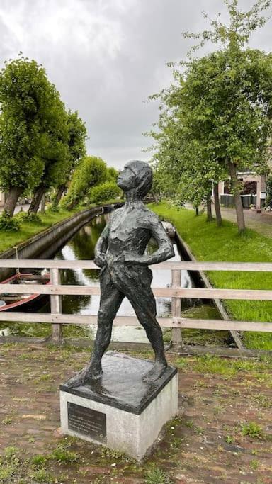Puur Eastermar - Monumentaal, Authentiek En Luxe Koetshuis Aan Open Vaarwater Met Jacuzzi En Sauna Oostermeer Kültér fotó